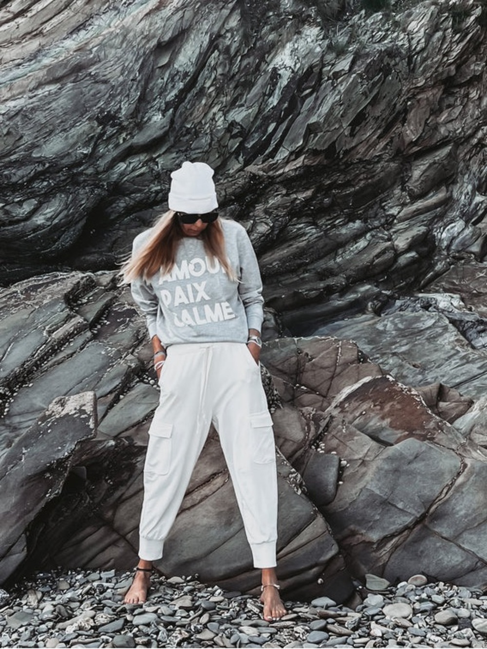 Lucy Dodwell Organic Cotton AMOUR PAIX CALME Sweatshirt Grey White Sustainable